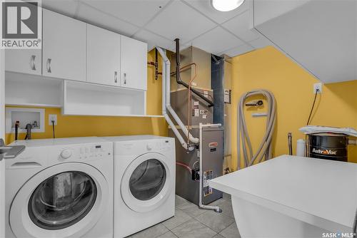 501 922 Broadway Avenue, Saskatoon, SK - Indoor Photo Showing Laundry Room
