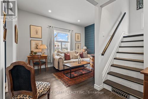 3 Marmora Street, London East (East L), ON - Indoor Photo Showing Living Room