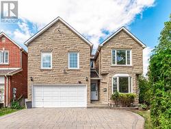 98 ROSEDALE HEIGHTS DRIVE  Vaughan, ON L4J 4V7