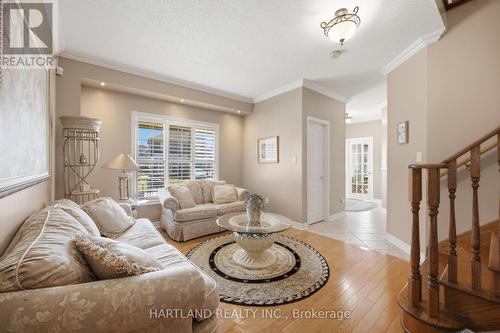 8 Westchester Crescent, Markham, ON - Indoor Photo Showing Living Room