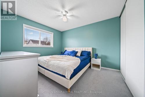 52 Moir Crescent, Barrie, ON - Indoor Photo Showing Bedroom