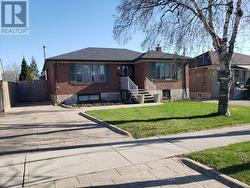 35 MARCIA AVENUE Toronto, ON M6B 2Y6