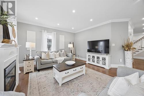 9 Elder Crescent, Whitby (Brooklin), ON - Indoor Photo Showing Living Room