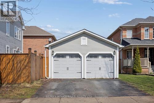 9 Elder Crescent, Whitby (Brooklin), ON - Outdoor