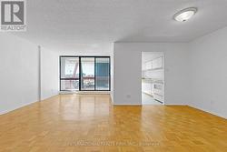 715 - 89 MCCAUL STREET Toronto, ON M5T 2X3