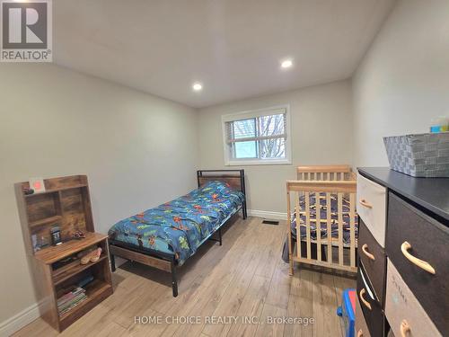 130 Champlain Crescent, Kitchener, ON - Indoor Photo Showing Bedroom