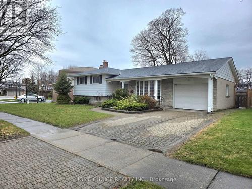 130 Champlain Crescent, Kitchener, ON - Outdoor With Facade
