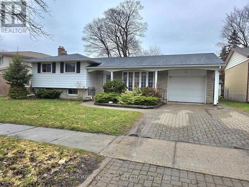 130 Champlain Crescent, Kitchener, ON - Outdoor With Facade