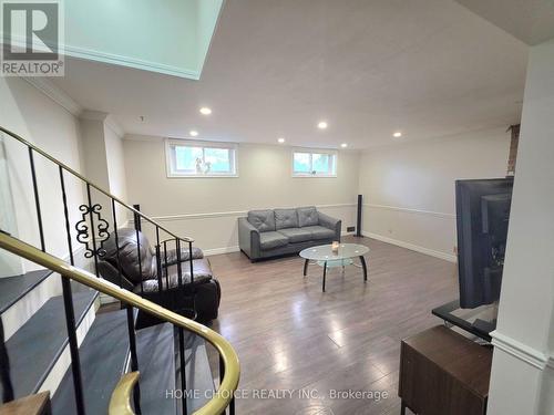 130 Champlain Crescent, Kitchener, ON - Indoor