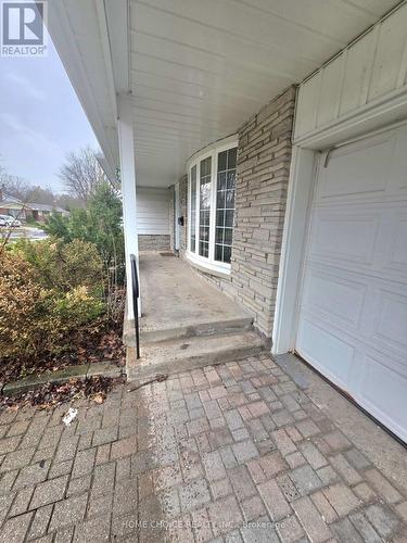 130 Champlain Crescent, Kitchener, ON - Outdoor With Exterior
