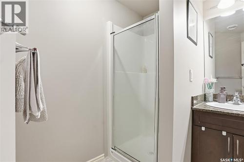 402 615 Lynd Crescent, Saskatoon, SK - Indoor Photo Showing Bathroom