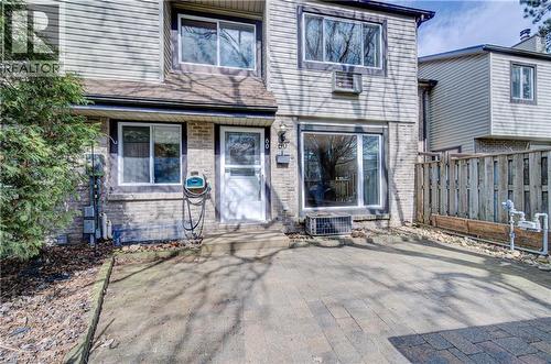 60 WILSONVIEW Avenue  Guelph, ON N1G 2Z9