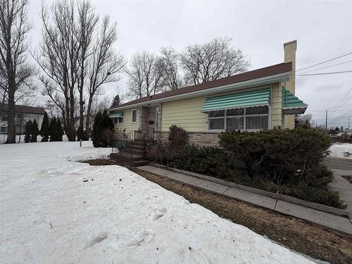 267 Windsor Street  Thunder Bay, ON P7B 1V5