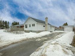 335 Toledo St. Thunder Bay, ON P7A 2S1