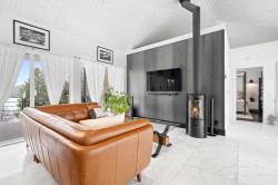 86 Rue de la Montagne-Verte  Sainte-Marguerite-Du-Lac-Masson, QC J0T 1H0