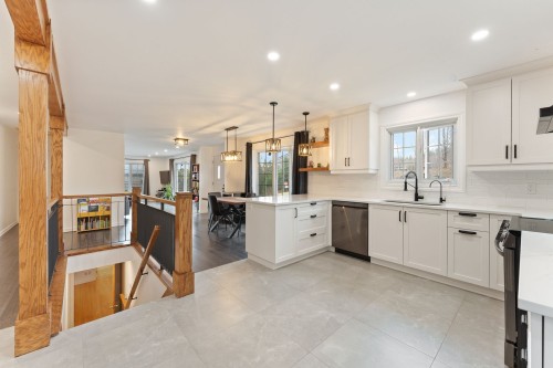 Cuisine - 3960 Rue Principale, Dunham, QC - Indoor Photo Showing Kitchen With Upgraded Kitchen