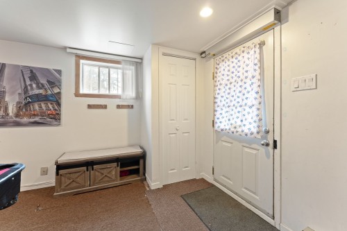 Entrée extérieure - 3960 Rue Principale, Dunham, QC - Indoor Photo Showing Other Room