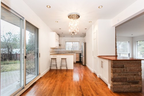 Cuisine - 204 Av. De Sanford, Saint-Lambert, QC - Indoor