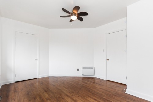 Chambre à coucher - 204 Av. De Sanford, Saint-Lambert, QC - Indoor Photo Showing Other Room