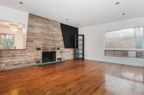 Salon - 204 Av. De Sanford, Saint-Lambert, QC - Indoor With Fireplace