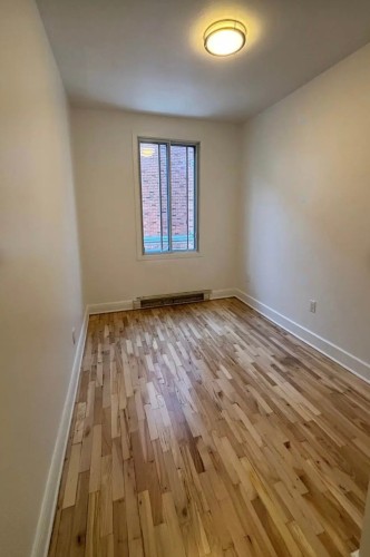 Bedroom - 4610 Boul. Grand, Montréal (Côte-Des-Neiges/Notre-Dame-De-Grâce), QC - Indoor Photo Showing Other Room