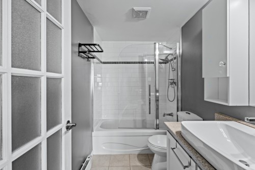 Master Bathroom - 305-485 Rue Rochon, Saint-Jérôme, QC - Indoor Photo Showing Bathroom