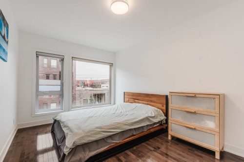 Chambre à coucher principale - 204-5681 Rue Chambord, Montréal (Rosemont/La Petite-Patrie), QC - Indoor Photo Showing Bedroom
