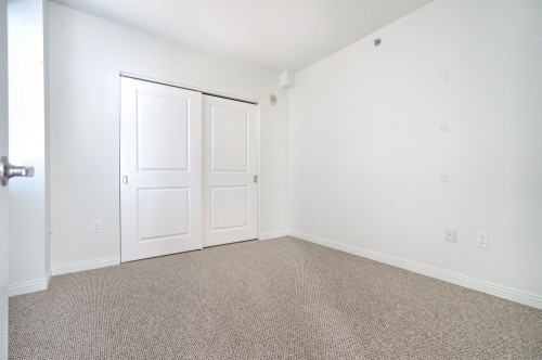 Chambre à coucher - 502-651 Rue De La Montagne, Montréal (Ville-Marie), QC - Indoor Photo Showing Other Room