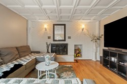 Salon - 
