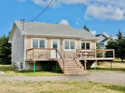 954 Ch. de Gros-Cap Les Îles-De-La-Madeleine, QC G4T 3N1