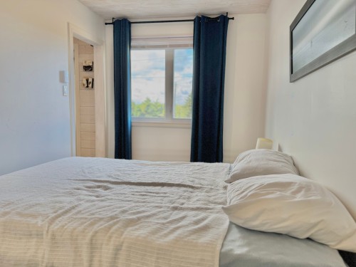 Chambre à coucher - 954 Ch. De Gros-Cap, Les Îles-De-La-Madeleine, QC - Indoor Photo Showing Bedroom