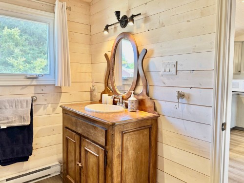 Salle de bains - 954 Ch. De Gros-Cap, Les Îles-De-La-Madeleine, QC - Indoor Photo Showing Bathroom