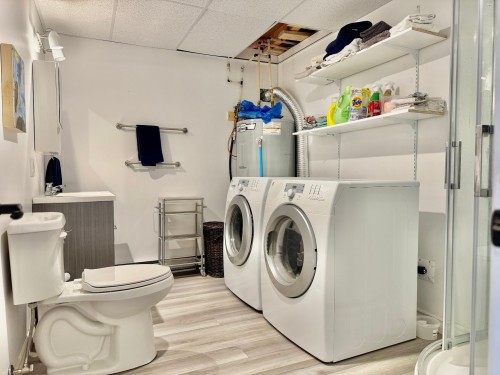 Sous-sol - 954 Ch. De Gros-Cap, Les Îles-De-La-Madeleine, QC - Indoor Photo Showing Laundry Room