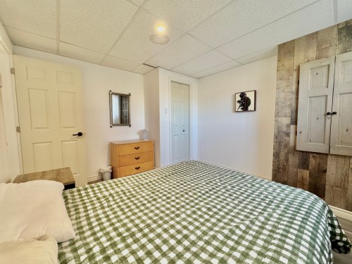 Sous-sol - 954 Ch. De Gros-Cap, Les Îles-De-La-Madeleine, QC - Indoor Photo Showing Bedroom