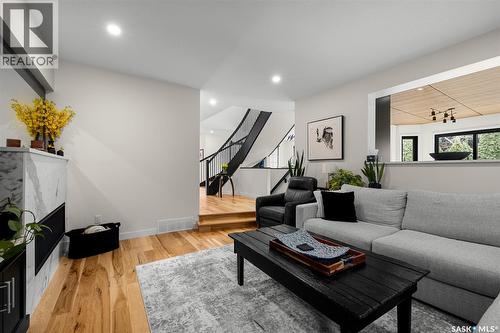 218 Rogers Road, Regina, SK - Indoor Photo Showing Living Room