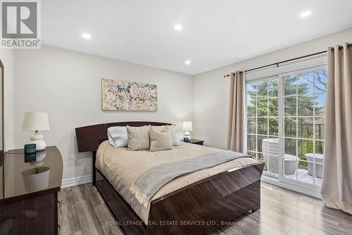 22 - 1176 Jamesway Boulevard, Oakville, ON - Indoor Photo Showing Bedroom