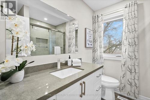 22 - 1176 Jamesway Boulevard, Oakville, ON - Indoor Photo Showing Bathroom