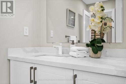 22 - 1176 Jamesway Boulevard, Oakville, ON - Indoor Photo Showing Bathroom