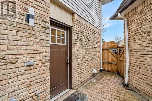 22 - 1176 Jamesway Boulevard, Oakville, ON - Outdoor