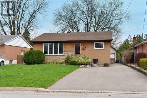 1304 BUNNELL DRIVE  Burlington, ON L7P 2E1