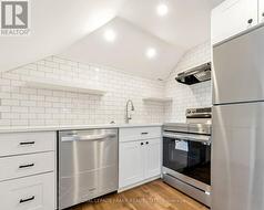 3RD FLR - 622 SIMCOE STREET N  Oshawa (O'Neill), ON L1G 4V4