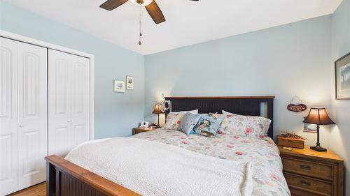 2220 3A Street, Cranbrook, BC - Indoor Photo Showing Bedroom