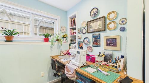 2220 3A Street, Cranbrook, BC - Indoor Photo Showing Other Room