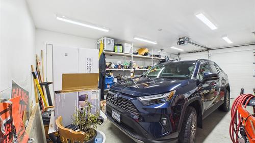 2220 3A Street, Cranbrook, BC - Indoor Photo Showing Garage