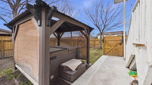 2220 3A Street, Cranbrook, BC - Outdoor With Exterior