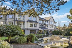 219-2245 James White Blvd Sidney, BC V8L 1Z5