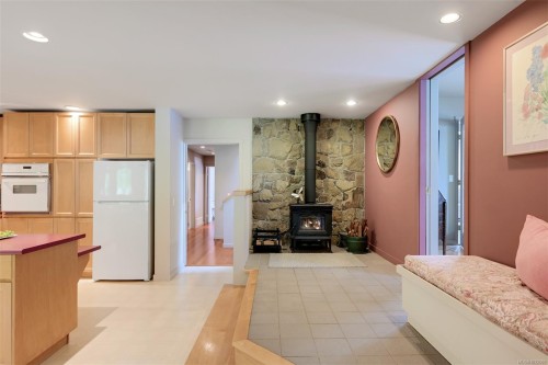 114 Arbutus Rd, Salt Spring, BC 