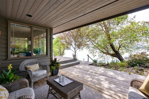 114 Arbutus Rd, Salt Spring, BC 