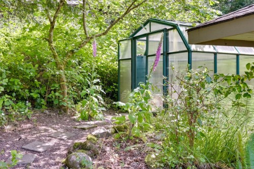 114 Arbutus Rd, Salt Spring, BC 