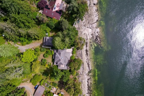 114 Arbutus Rd, Salt Spring, BC 